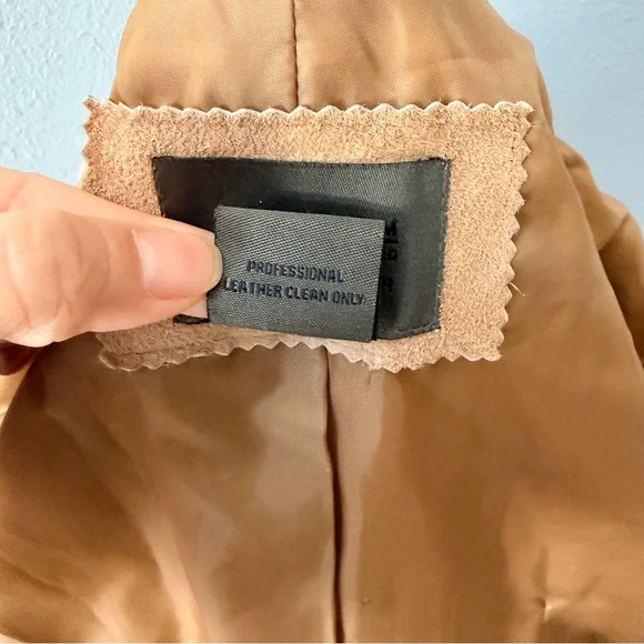 Chic Tan Leather Jacket - Picture 9 of 14